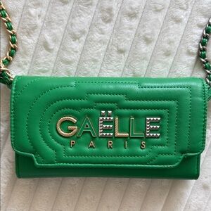 Gaelle Paris Green Quilted Women's Bag